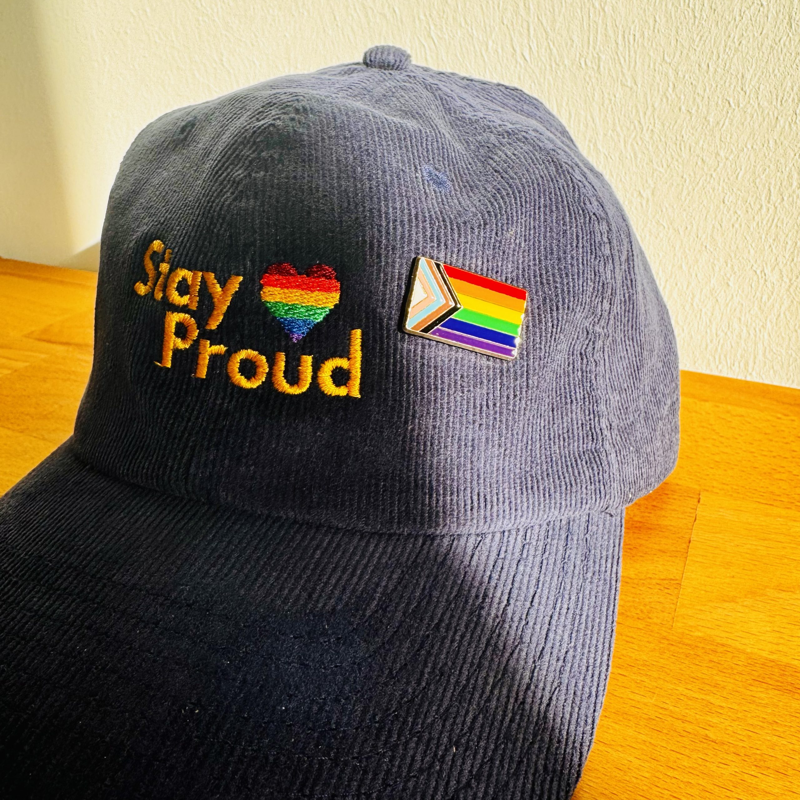 progress-pride-flag-pin-emaille-queer